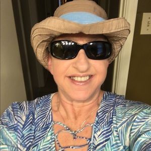 Meet your Posher, Lynette